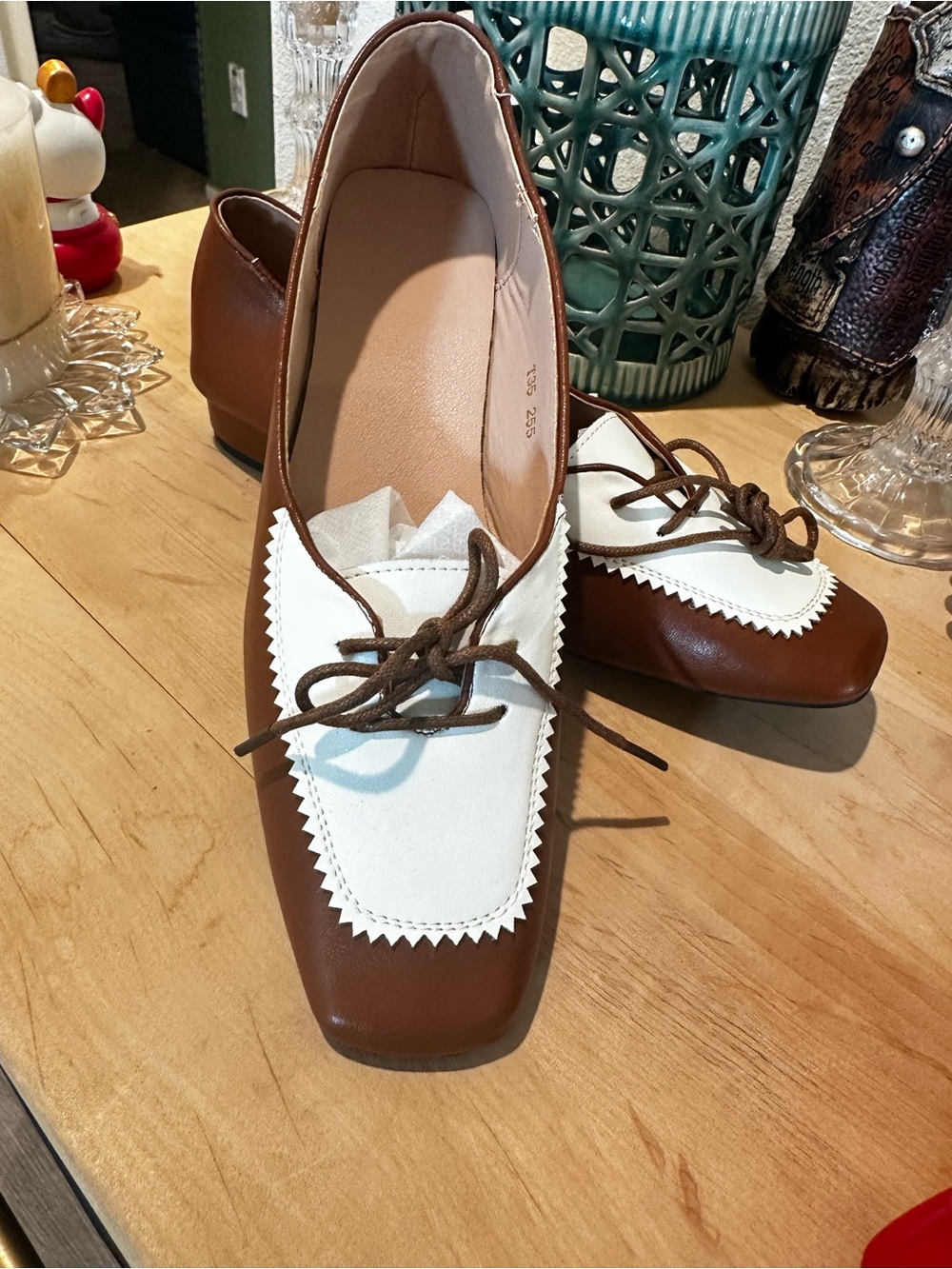 Women's Two-Tone Brown and White Lace-Up Loafers